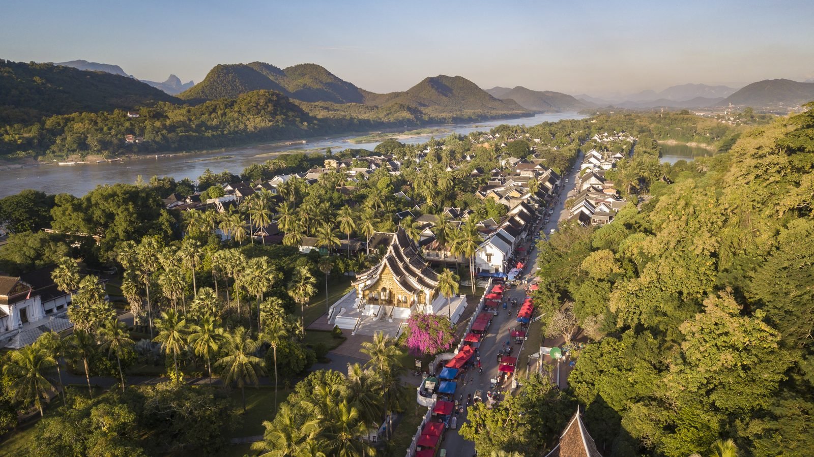 Luang Prabang sa tabi ng Mekong.